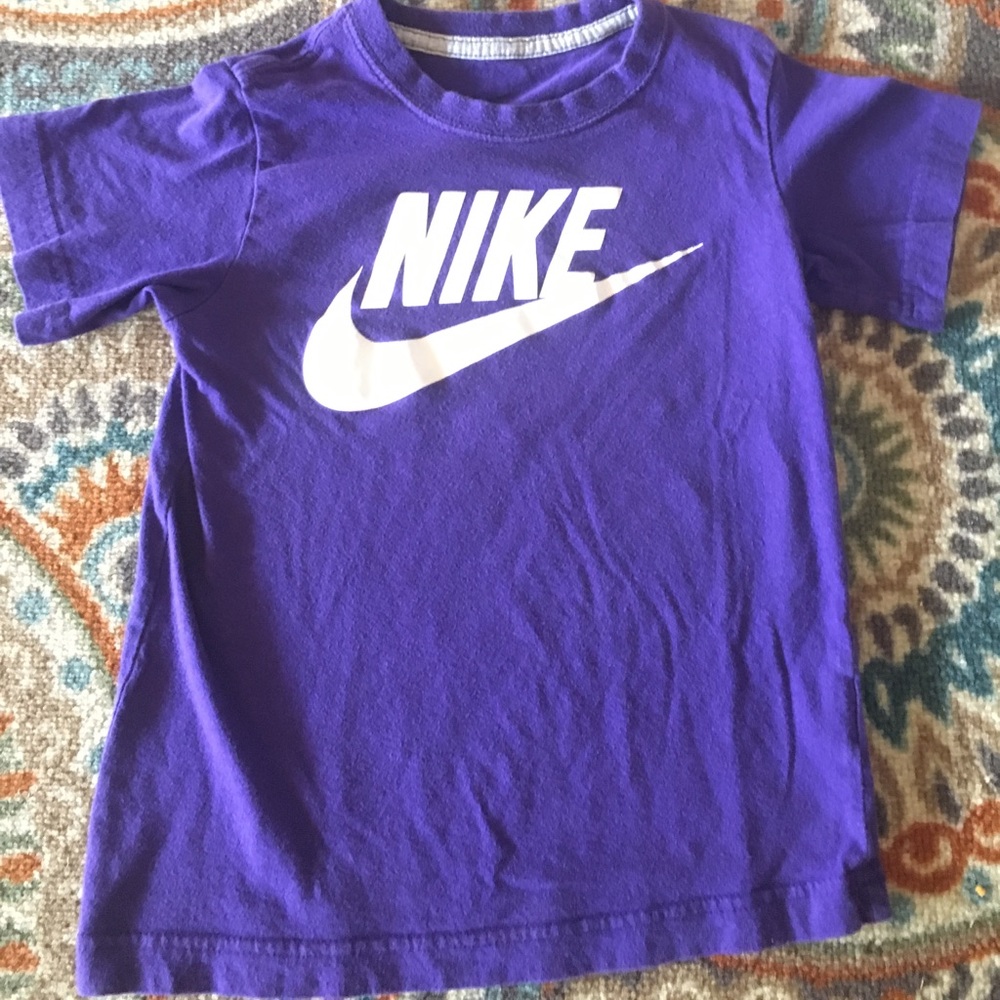 Boys Nike t-shirt size 6